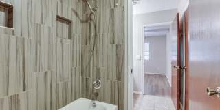 2 Bed Jack & Jill Bathroom  2 Car Garage With Office In The Heart of Yukon! Gallery 26