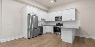 30 W BROAD Street unit: Suite 4 Gallery 1