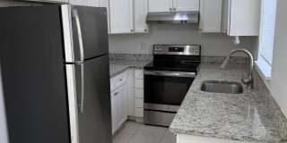 6575 NE 7th Avenue Gallery 3