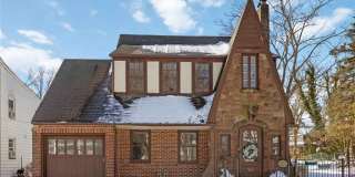 318 Gilbert Street Gallery 1