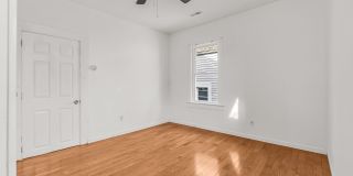 1504 Iranistan Avenue Gallery 15