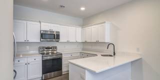 New 3 Bedroom Town Home Gallery 5