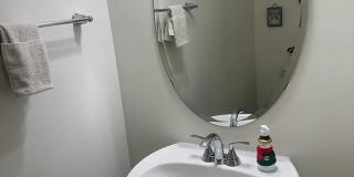 Room in 3 Bedroom Home in Raleigh Gallery 10