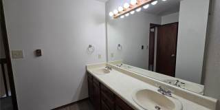 570 Manor Court Gallery 22