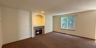 4 Bed 2 Bath Home in Waterbury Meadows Gallery 12