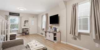 214 WASHINGTON Street Gallery 12