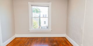 2010 Rosewood Ave Gallery 16