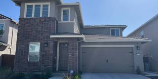 Beautiful Newly Built Home in Woodland Gallery 1