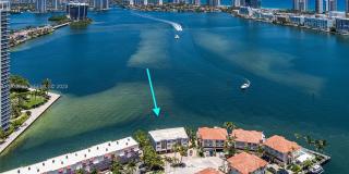 3925 NE 171st St Gallery 1