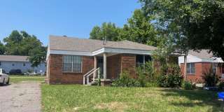 Adorable 1 Bedroom 1 Bathroom Duplex Available Now! Gallery 1