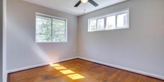 502 N MANSFIELD Street N Gallery 20