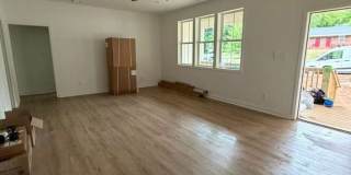 294 Moreland Avenue Gallery 4