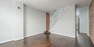 611 Oldham St./2 Bedroom, 1 Bath Townhouse Gallery 1