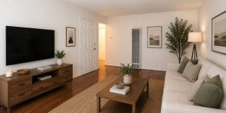 11928 Magnolia Blvd Gallery 2