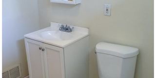 1115 State Street Gallery 39