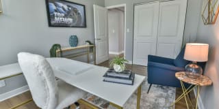 Verona at Naylor Metro Gallery 17