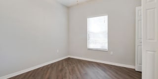 Registry at Windsor Parke Gallery 91