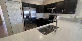 11561 SW 248th Ter Gallery 2