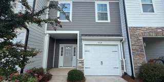 Paddlers Cove 3 Bedroom 2.5 Bath Townhome Gallery 1