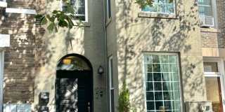 Sparkling Duplex in Columbia Heights Gallery 1