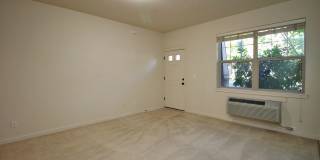 Tanasbourne: Spacious 2 Bed 1 Bath Condo at Arbor Crossings Gallery 5