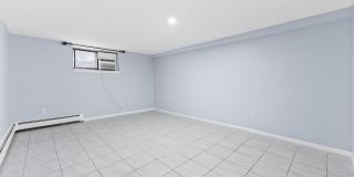 214 11th St Gallery 7