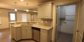 Beautiful 3 Bedroom 2 Bathroom Townhouse in South Tyler! Now offering 1/2 OFF FIRST FULL MONTHS RENT! Gallery 8