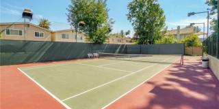 18730 Hatteras Street Gallery 37