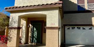 2205 sq. ft with loft!! Gallery 1