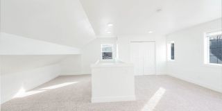 2303 Main Street Gallery 18