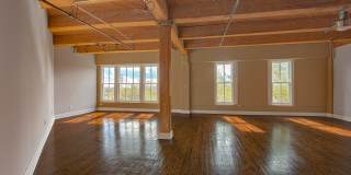 Dakota Lofts Gallery 26