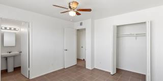 2246 W SIERRA Street Gallery 31