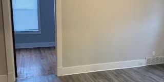 1002 Charles St Gallery 5
