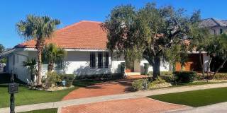 885 NE Mulberry Drive Gallery 3