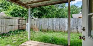 2 Bed Jack & Jill Bathroom  2 Car Garage With Office In The Heart of Yukon! Gallery 36