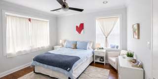 2467 N Clark Gallery 1