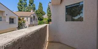 Newly renovated 2-bedroom UTC townhome in the coveted Andria of Renaissance at La Jolla community! Small pet ok! Gallery 17