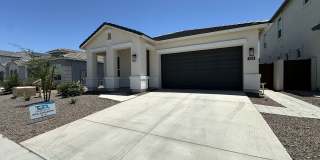 10319 W Harmony Ln Gallery 2