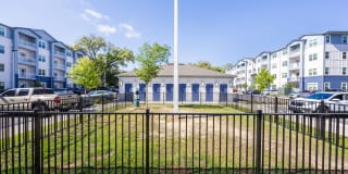 Madison Shores Gallery 28