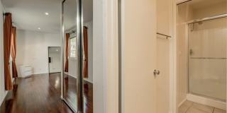 8400 De Longpre Avenue Gallery 31