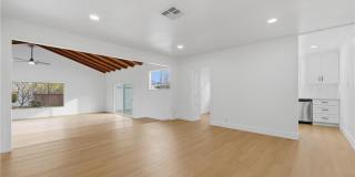 2917 Del Amo Gallery 6