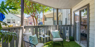 Crossroads at Arlington Apartments Gallery 10