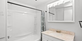 Gorgeous 2 bedroom house in West Mifflin available July 10! Gallery 18