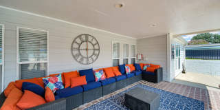 The Stella The Stella Gallery 6