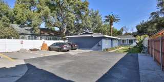 922 N Summit Avenue Gallery 26