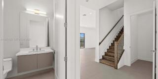 5718 Ashwood Cir W Gallery 55