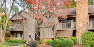 Beautifully remodeled one bedroom, one bath in Lake Wylie Woods! Gallery 1