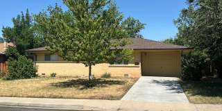 Spacious 3 Bedroom House with Attached Garage and Large Yard! Gallery 1