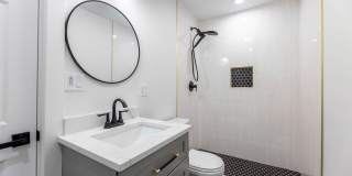 5552 S Shields Avenue Gallery 28