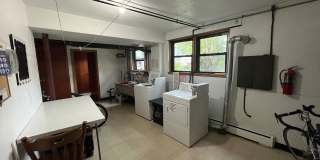 Charming 1 Bedroom next to Swede Hollow Park! Gallery 25